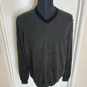 Vince Men’s Long Sleeve size XL grey